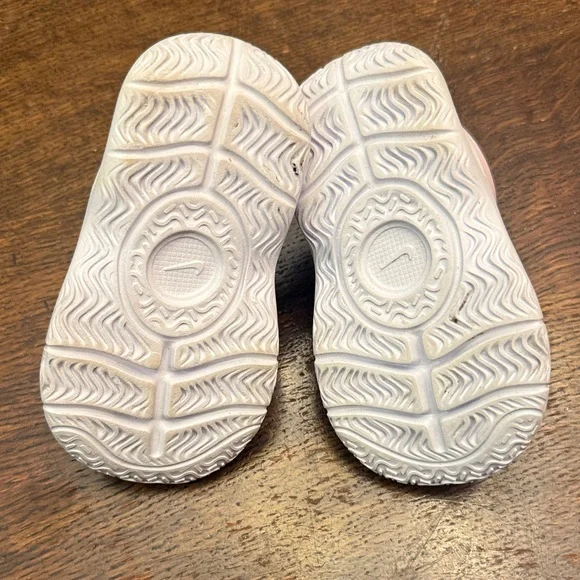 Nike Kids Light Pink Sneakers - Picture 3 of 3